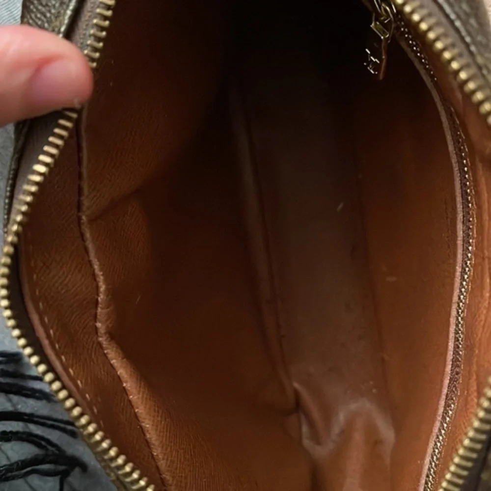 Louis Vuitton Monogram Trocadero Crossbody Bag - Picture 16 of 16